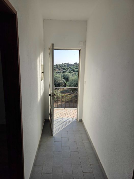 Aluga-se T2 -  Castelo Branco (perto Modelo)