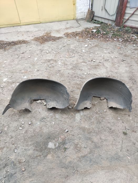 Задні підкрилки Audi 100 c4
