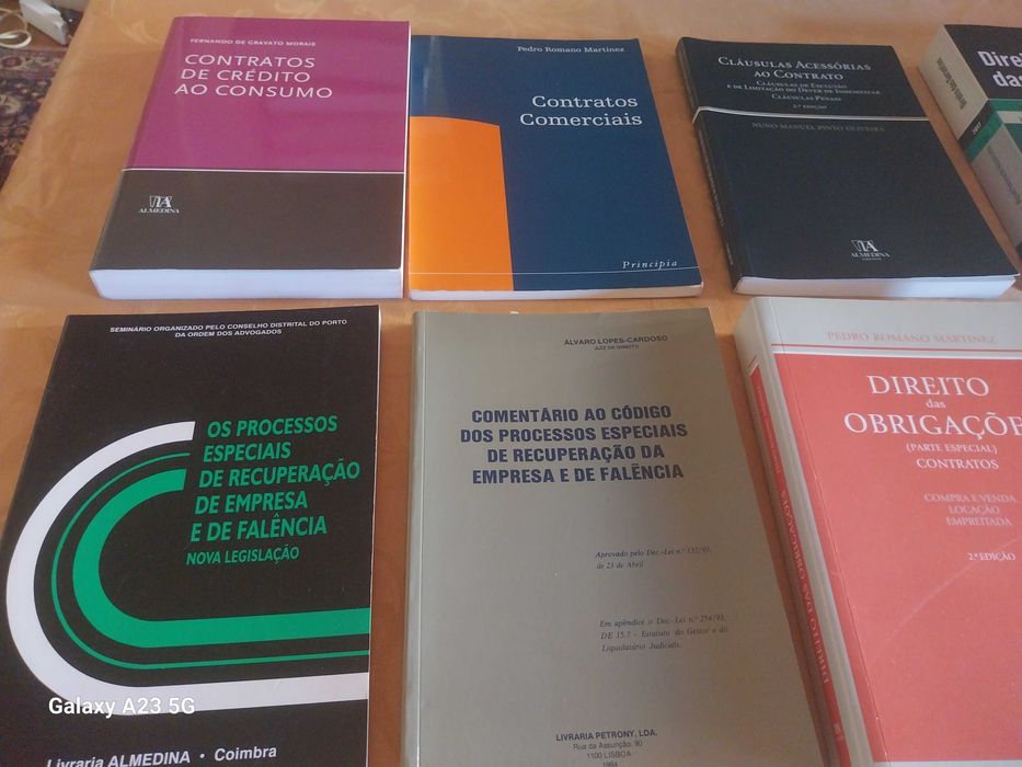 Livros jurídicos, como NOVOS, a MUITO BOM PREÇO. Desde