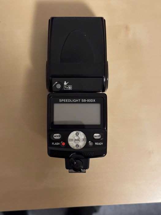Flash Nikon SB-80DX Como Novo