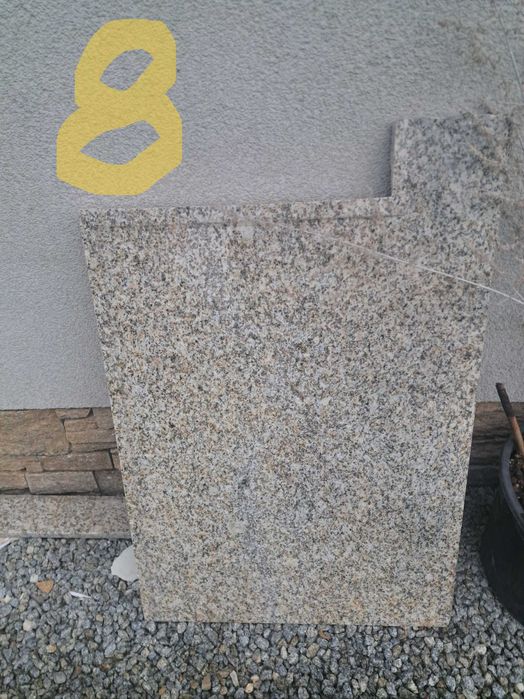granitowy blat i płyty na ścianę: 8 elementów  z demontażu kuchni