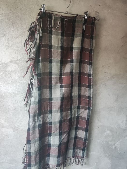 Chustka w kratę z frędzlami i srebrną nitką