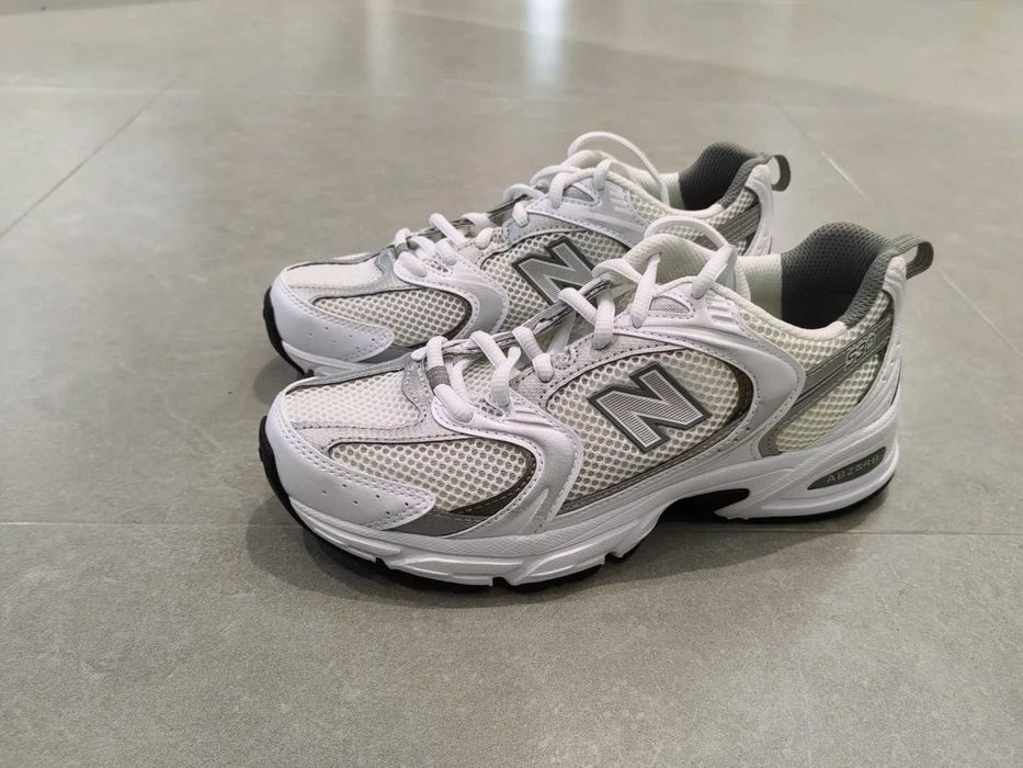 New Balance NB MR530 AD Srebrny r.40