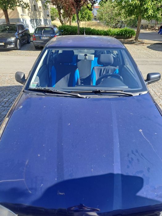 Vendo carro para concertar ou para peças