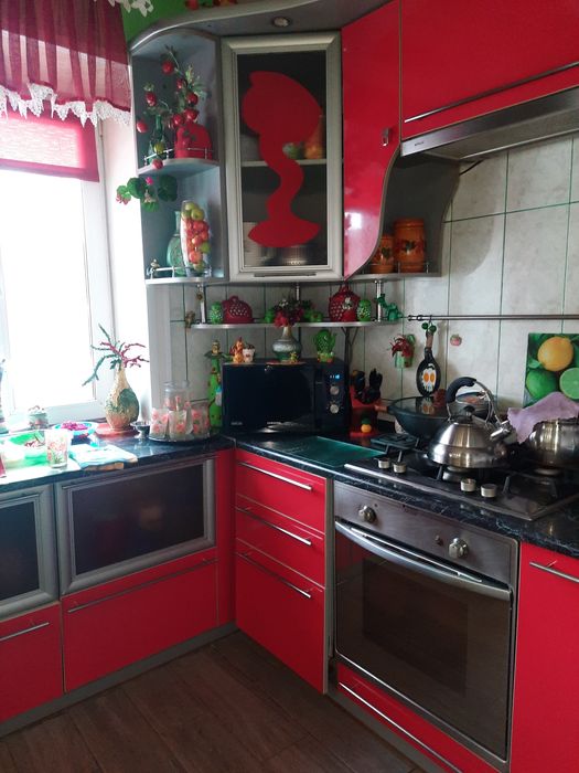 Кухня ,кухонный гарнитур