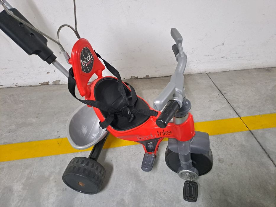 Triciclo Evolutivo Injusa Body Trike – Com Capota e Pega Parental