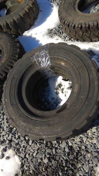 Шини мінінавантажувач  18х7-8 18-7-8 18/7/8 18/8