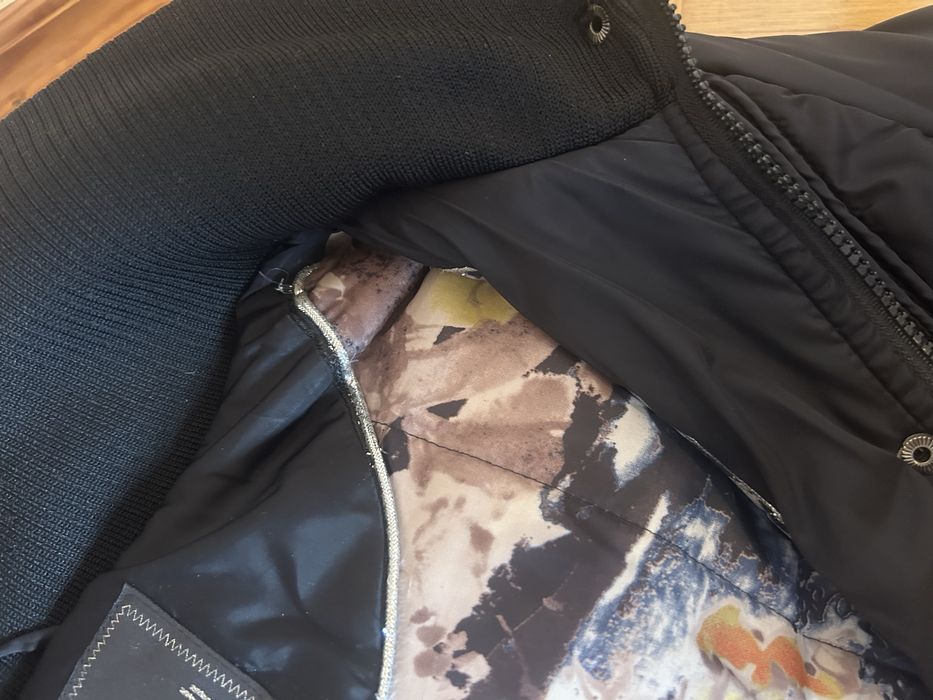 Kurtka czarna ocieplana z kapturem