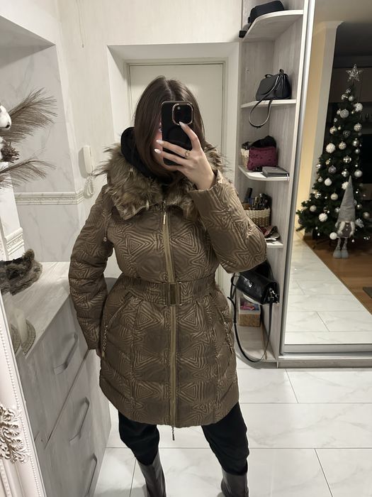 Пуховик з натуральним хутром