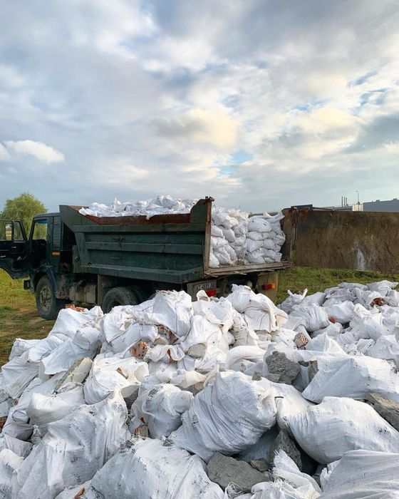 Вивезення будівельного сміття КамАЗом під ключ — з погрузкою