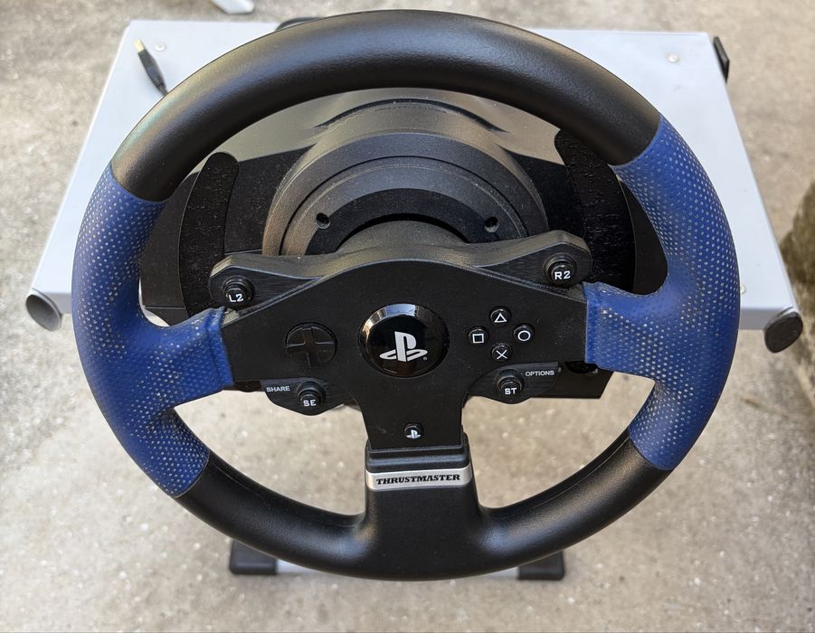 Volante thrustmaster t150