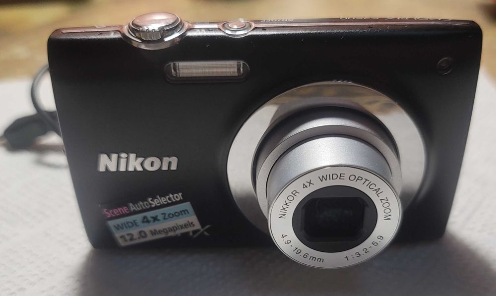 Фотоаппарат Nikon S2500,ютуб sharp  статуэт рабоч