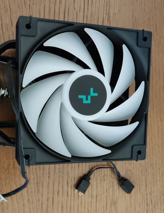 Продам кулер Deepcool AG400 ARGB