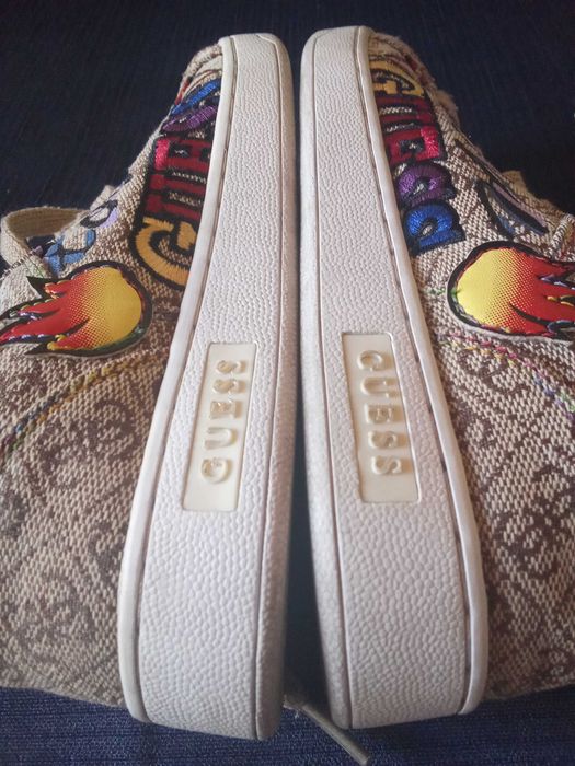 Buty GUESS rozmiar 36.5 okazja