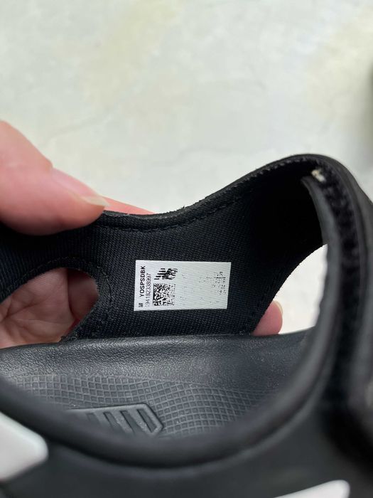 Дитячі сандалі New Balance, 30 розмір