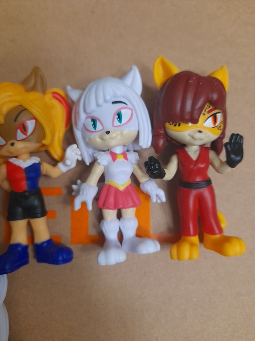 12 Bonecas flinx girls com carta original