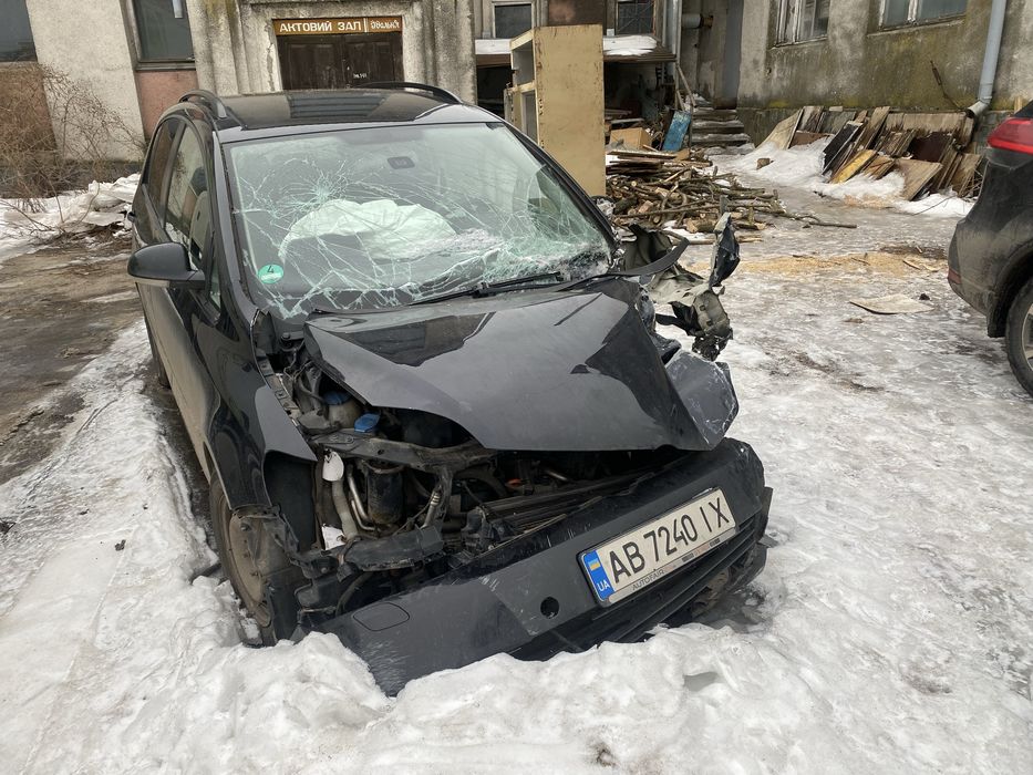 Фольсфаген гольф плюс