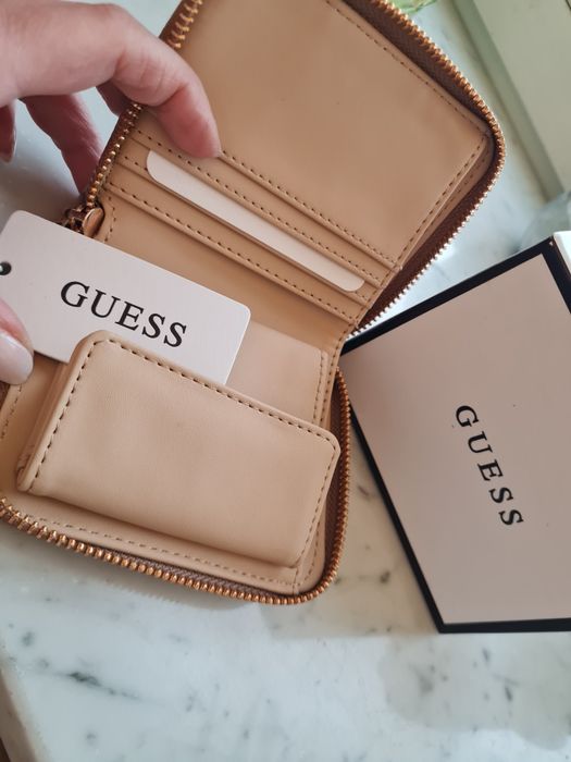 Sprzedam portfel Guess markowy