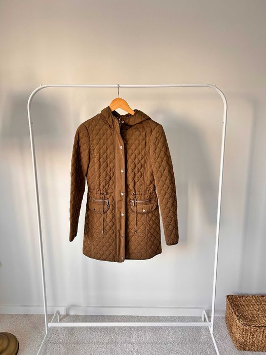 Vendo Parka castanha alcochoada Zara (Tam. S)