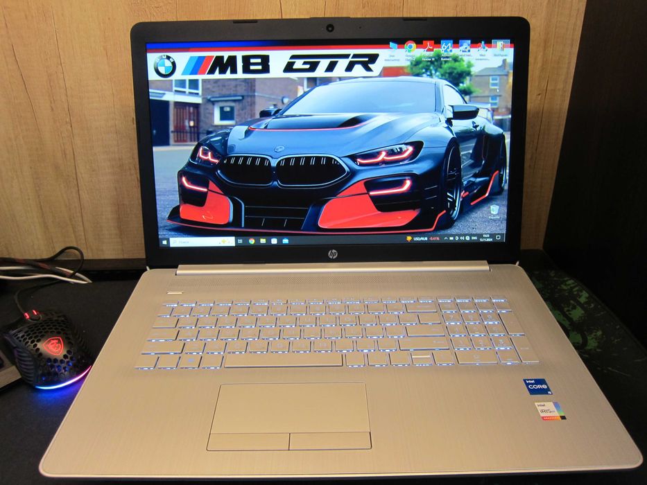 Hp Laptop 17 by4061nr/17.3" Full HD  /Intel Core I5 /Ram 16 gb DDR 4