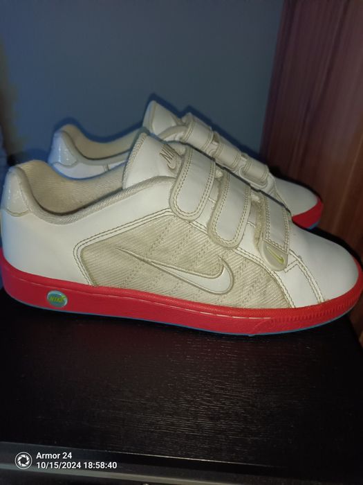 Buty Nike  damskie 36.5
