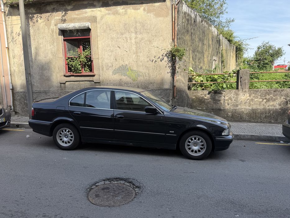Bmw 525I em estado muito bom
