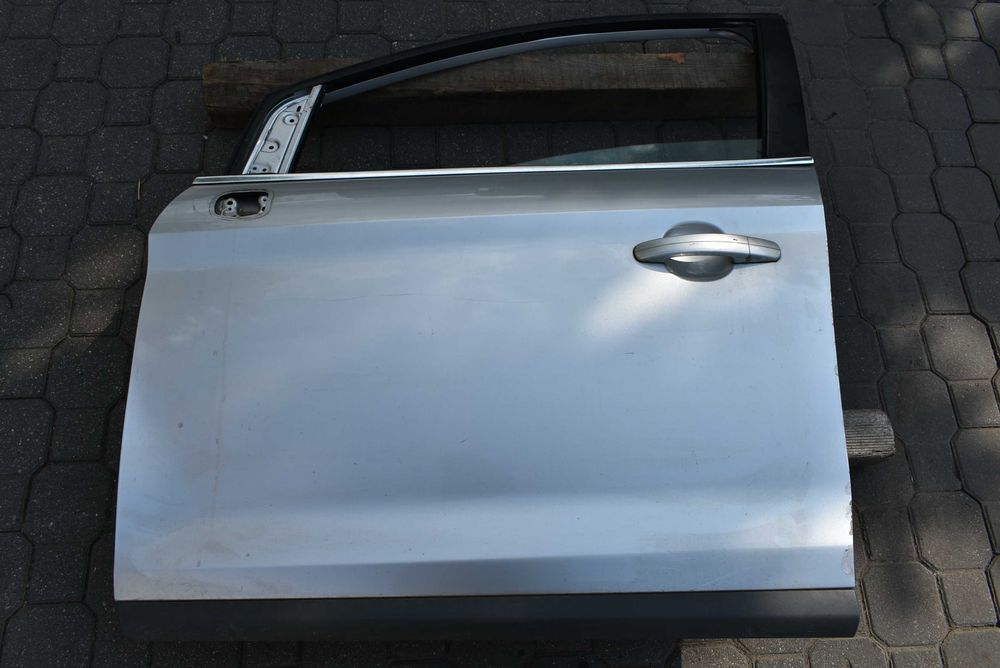 Ford Kuga MK1 drzwi lewe przednie kod 08