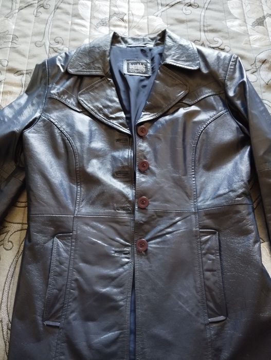 Casaco de couro azul escuro Bershka