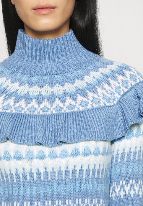 Sweter damski golf z falbaną Who What Wear 36