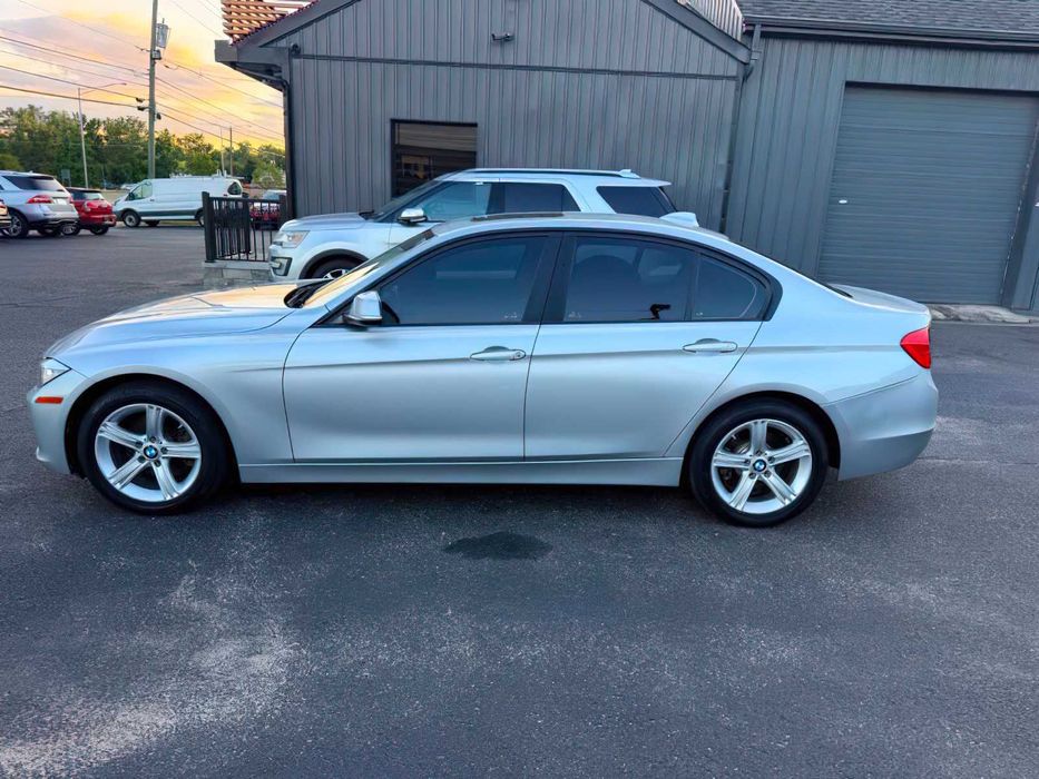 BMW 320i      2015