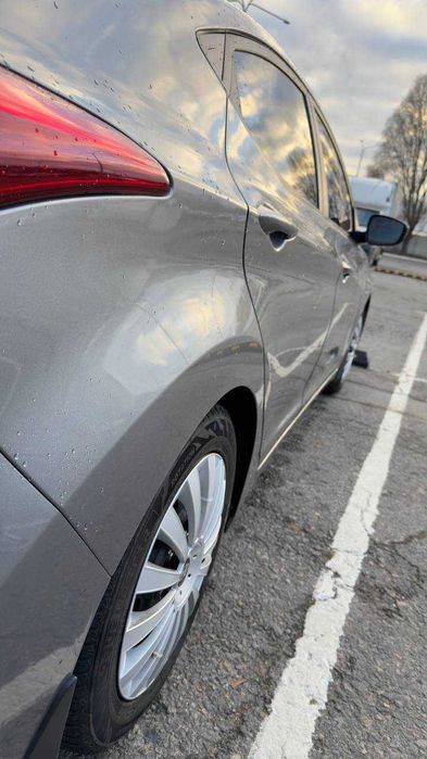 В продажі Хюндай Елантра