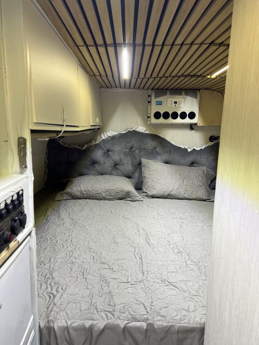 Autocaravana Sprinter 2020, 63000 km muito estimada