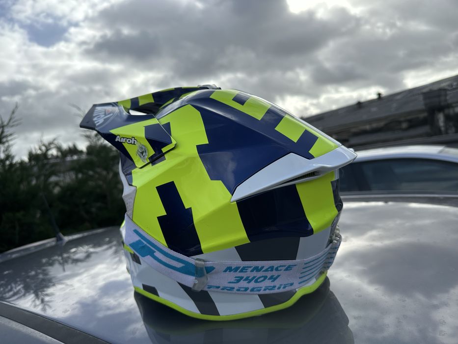Capacete motocross airoh