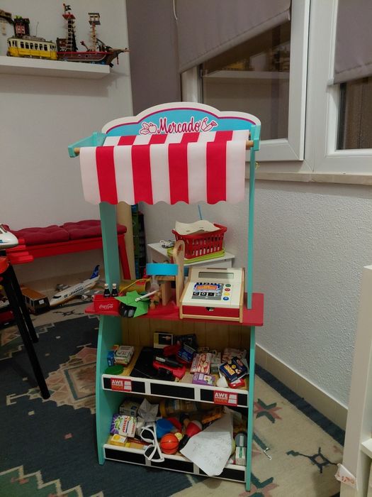 Mercearia e teatro de brincar 2 em 1