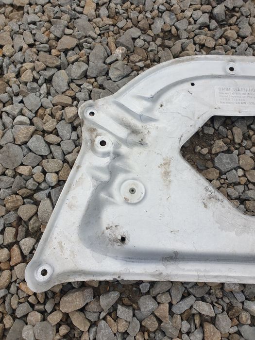 Bmw e60 e61 e63 e64 Osłona płyta pod silnik Bmw Części