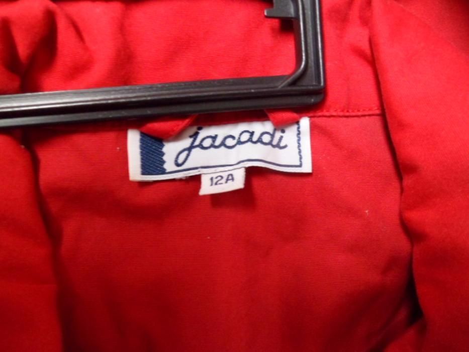 Casaco Jacadi vermelho novo