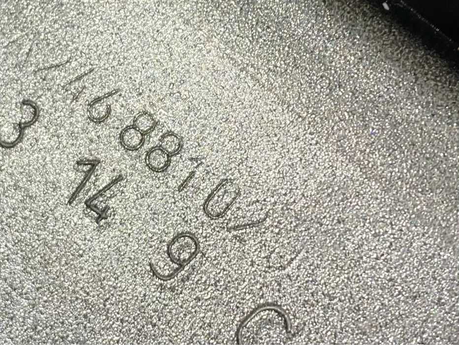 Mercedes B W246 błonik przedni prawy przód OE
