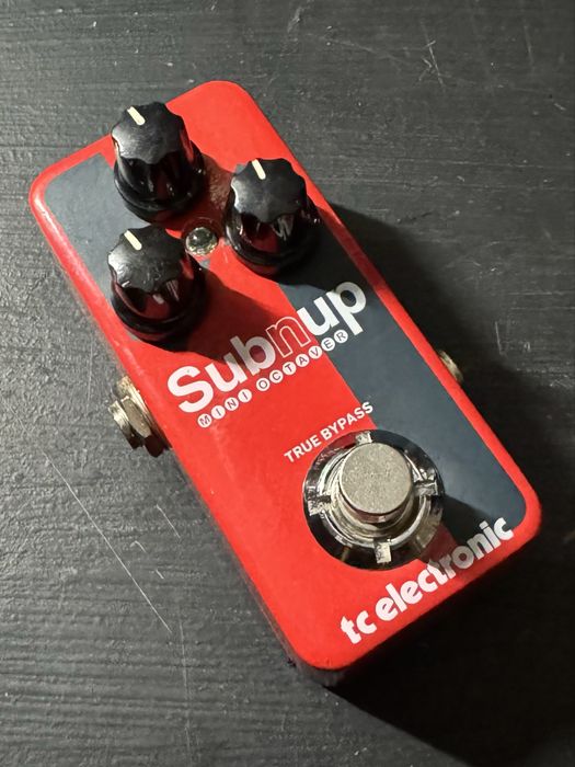 Продам октавер TC Electronic Sub’N’Up Mini