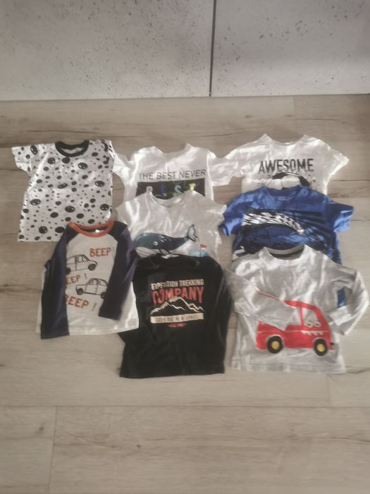 Bluzki chłopięce z długim i krótkim rękawem w rozmiarze 92.