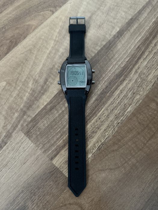 Elegancki zegarek elektroniczny
