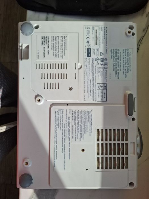 Портативний проектор Sony VPL-DW122 (3LCD, WXGA, 2600 ANSI Lm)