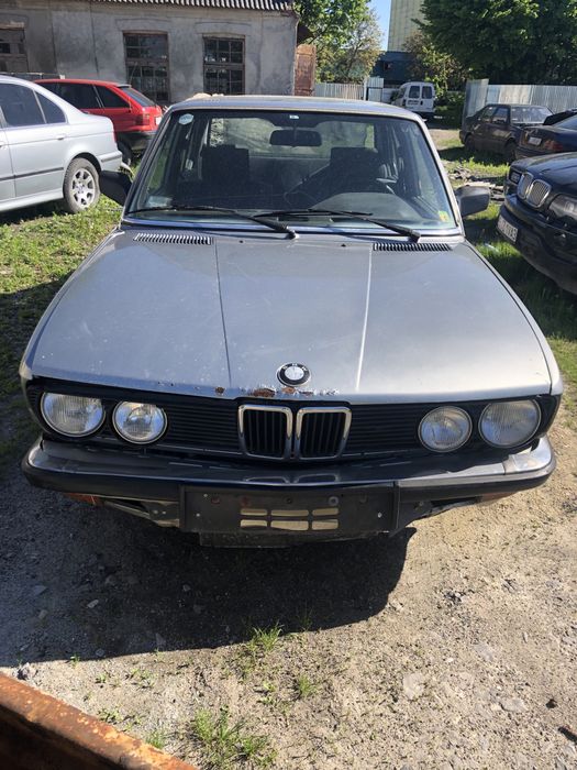 Запчастини розборка бмв е28 е30 м10 м21 двері