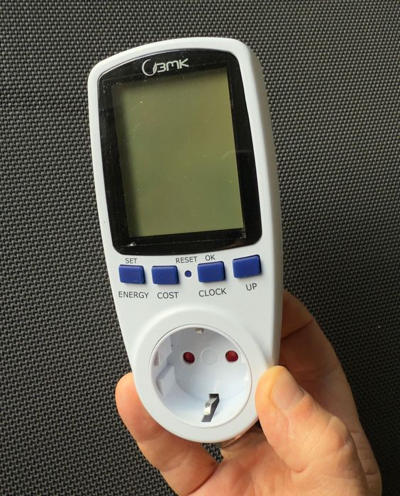 Цифровий лічильник вольтметр ваттметр