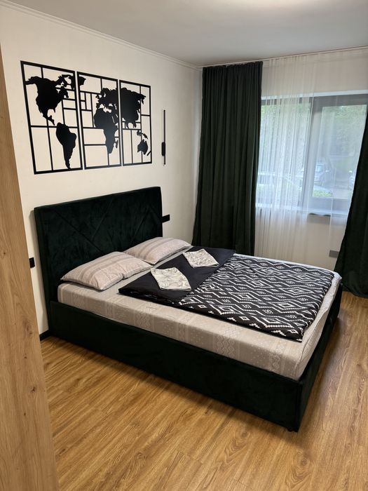 Квартира Подобово , Погодинно. Біля авто-жд вокз. 10 хвилин до Центру