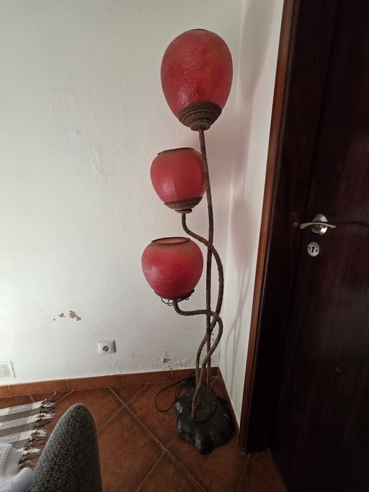 Candeeiro do Gato Preto eléctrico