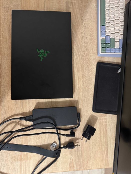 Razer Blade 15 2021 144Hz/i7-11800H/RTX 3060/32GB RAM/1Tb SSD