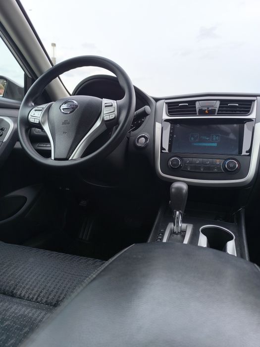 Nissan Altima SV