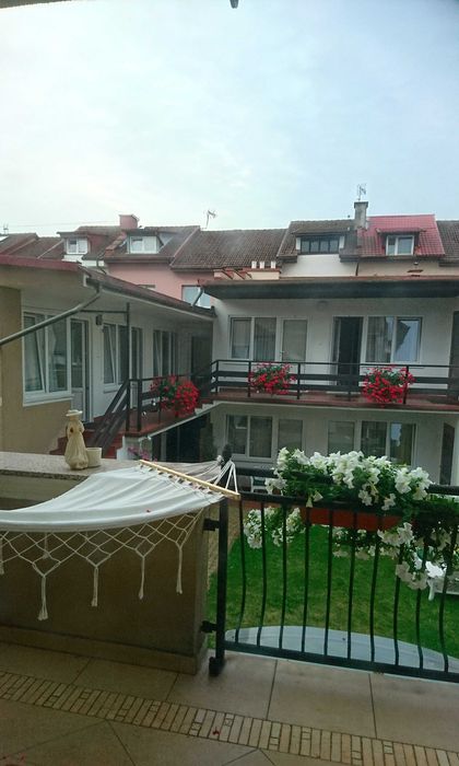 Łeba – Pokoje Gościnne Jana | Tanie kwatery prywatne | Noclegi nad morzem| Pokoje 2-3 osobowe z łazienką | Centrum | Darmowy parking i WiFi