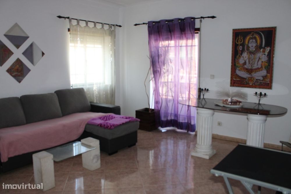 Apartamento T2 Duplex com Varanda em Alcochete