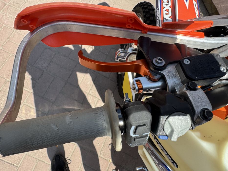 Продам KTM exc f 500  six days